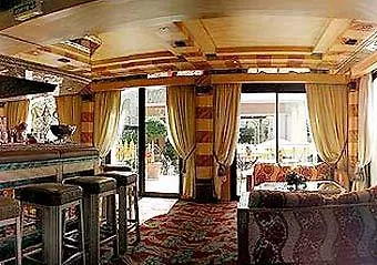 Palais Maeterlinck 4*